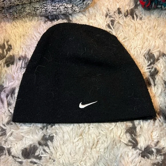 Winter Beanie Hat Lot Nike Black, ASOS, Save Lands, George & Diehard - Picture 8 of 9